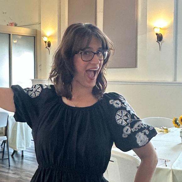 Meet your Posher, Melanie - Picture 3 of 11